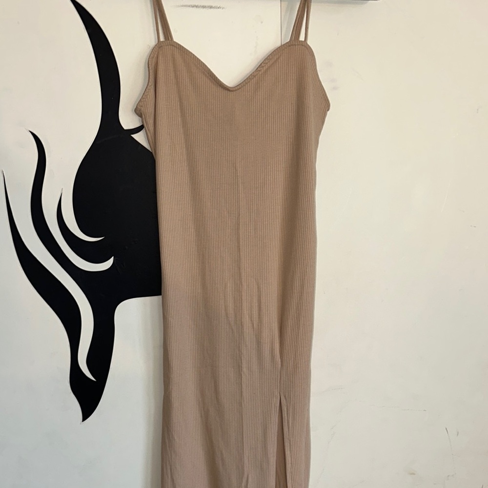 NWOT Forever 21 Ribbed Beige Slit Midi Dress